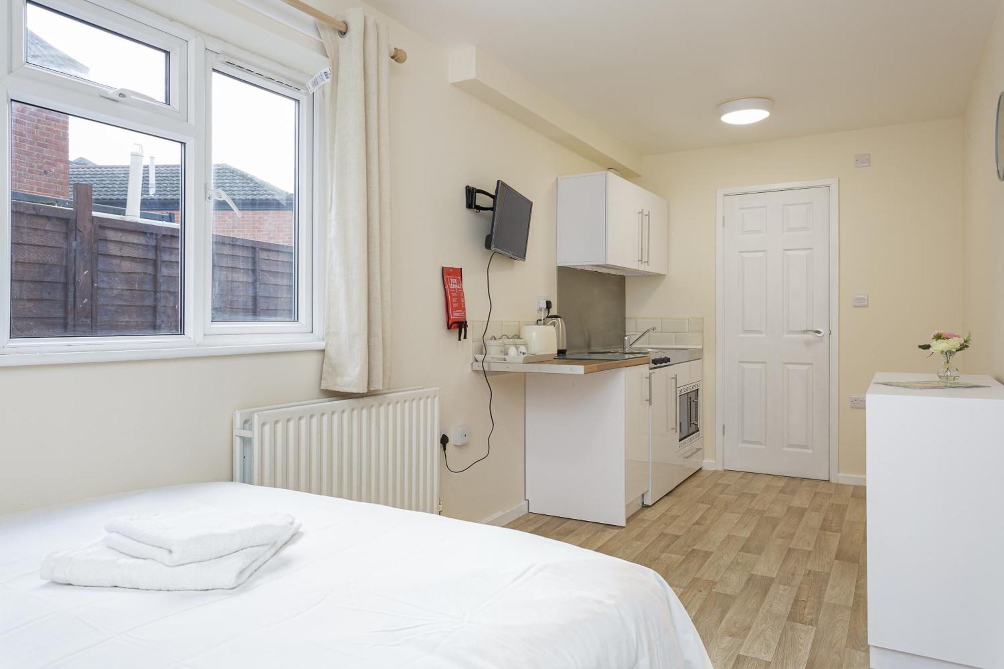 Blackberry - Stylish Self-Contained Flats In Soton City Centre Southampton Room photo