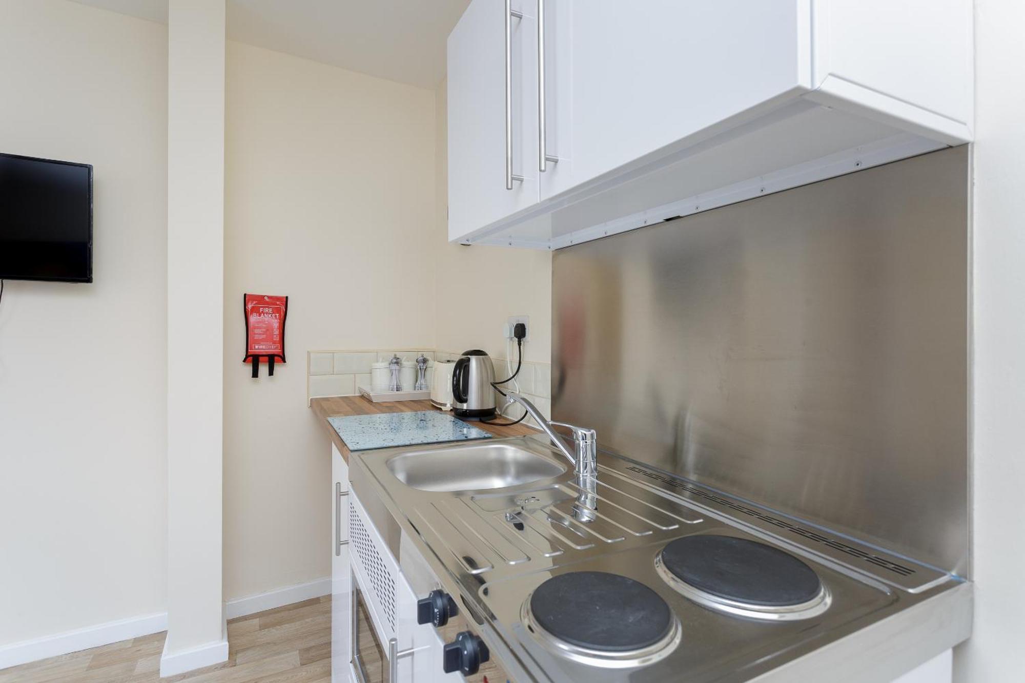 Blackberry - Stylish Self-Contained Flats In Soton City Centre Southampton Room photo